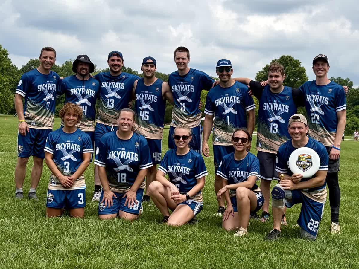 NWI Ultimate players on the field.